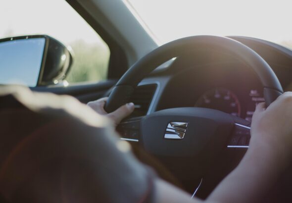 5033181-steering-wheel-2209953_1280